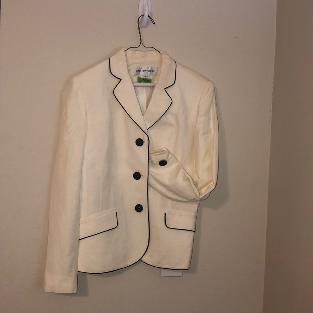 Cream Blazer with black trim